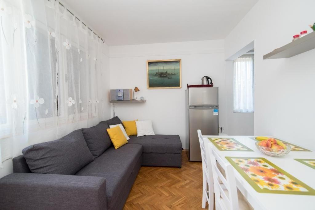 Apartments Natasa Супетар Екстер'єр фото