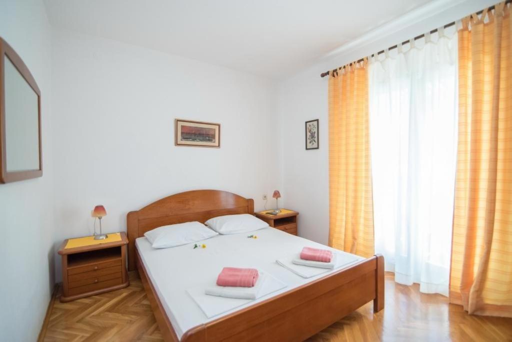 Apartments Natasa Супетар Екстер'єр фото