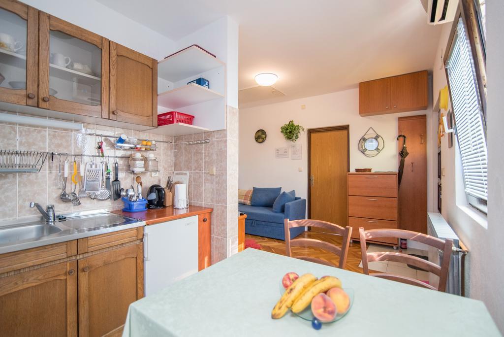 Apartments Natasa Супетар Екстер'єр фото